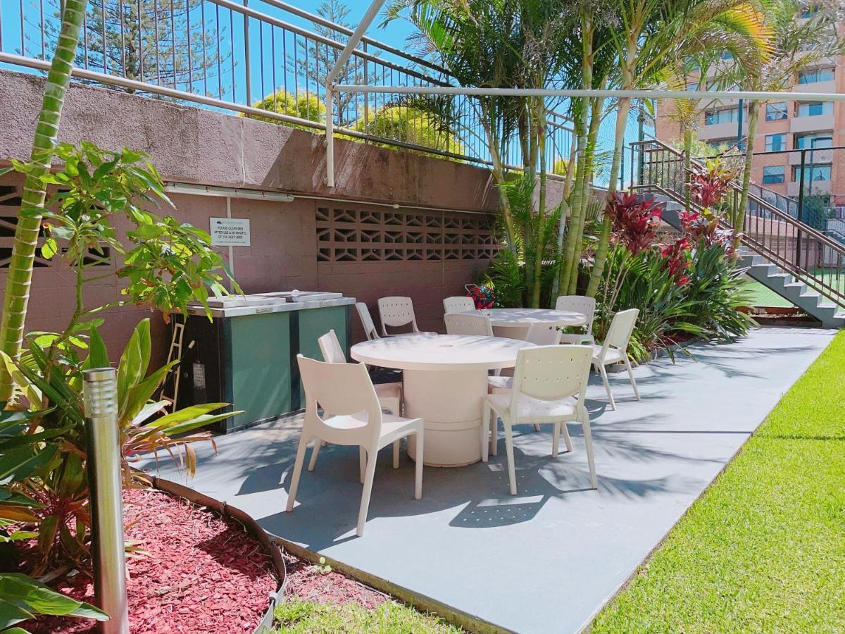 1 Bedroom And 1 Living Room Family Suite Gold Coast Exterior photo